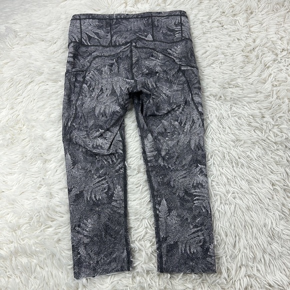 Lululemon Fast & Free Crop (19") Kindred Spirit Alpine White Multi - Picture 6 of 7